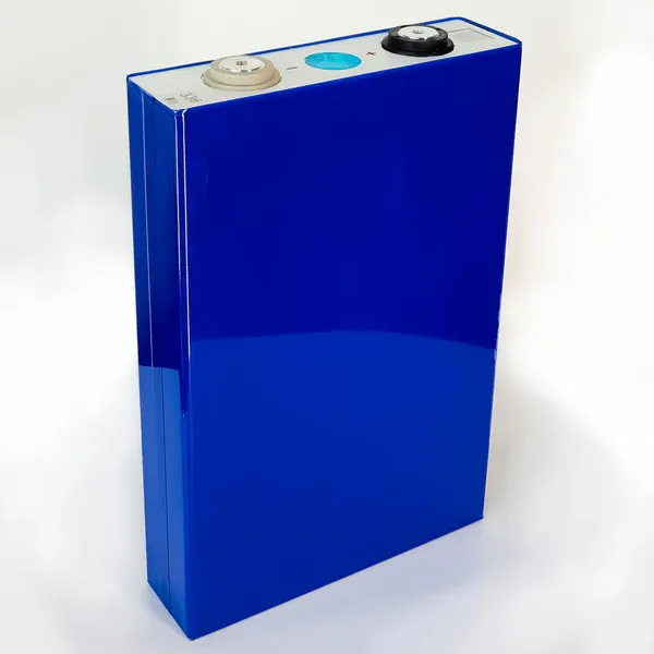 Cellule lithium EVE LF105 Grade A – 3.2V 105Ah LiFePO4 compacte pour batteries DIY et stockage mobile